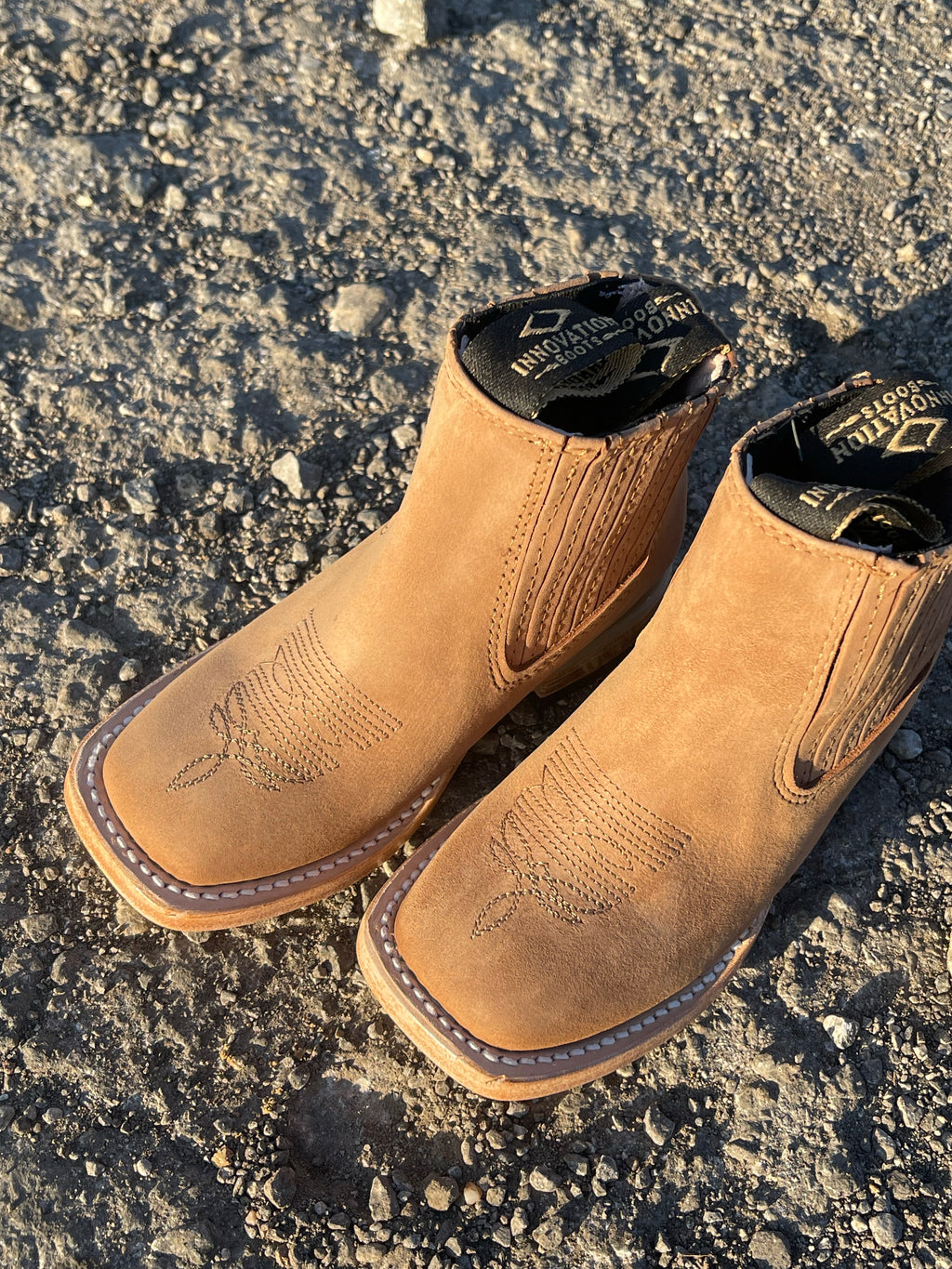 KIDS BOTIN NOBUCK ARENA