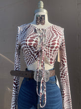Load image into Gallery viewer, ALLOVER PRINT LACE UP FRONT CROP TOP