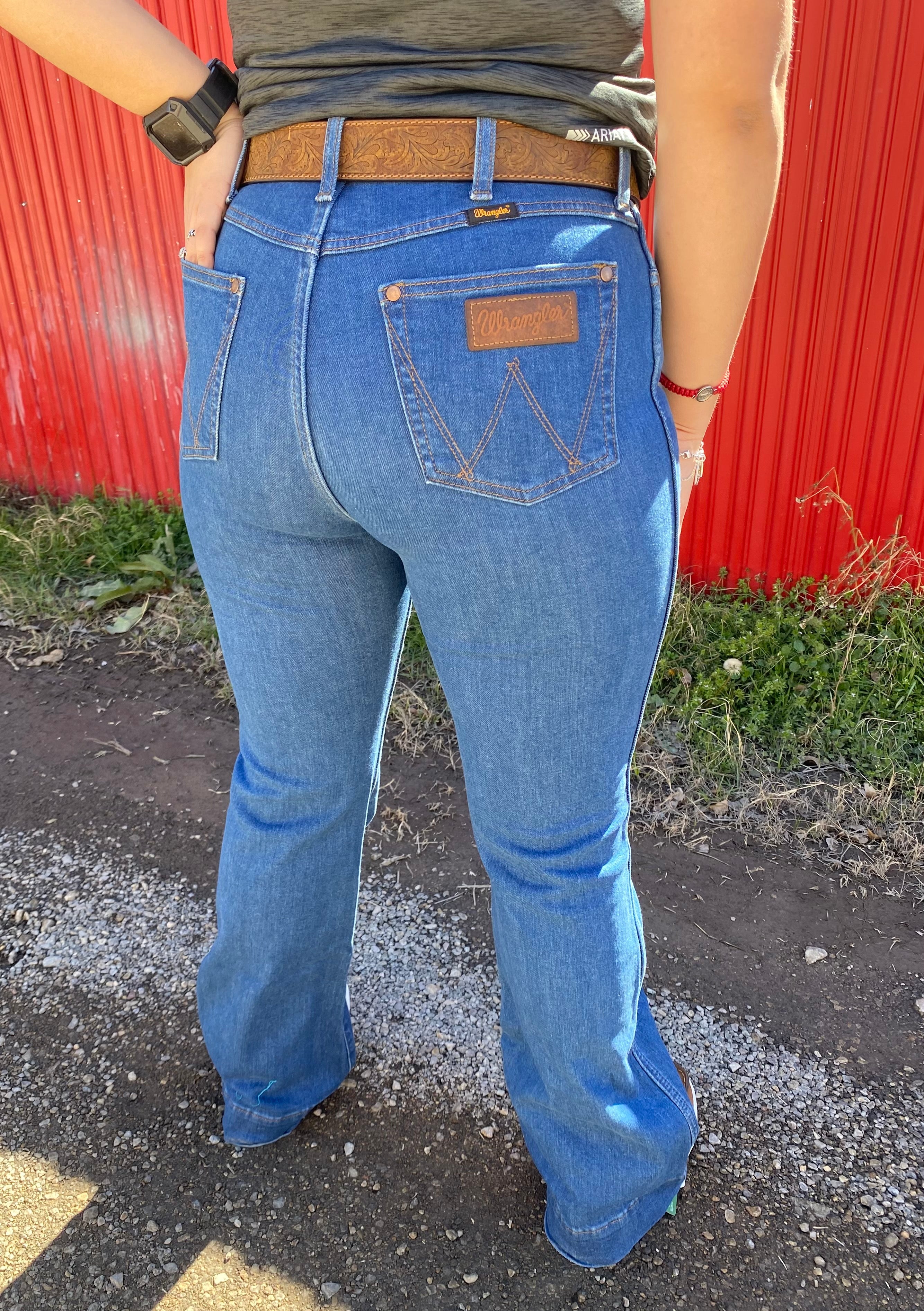 WOMEN'S WRANGLER JEANS (11MPEBY)