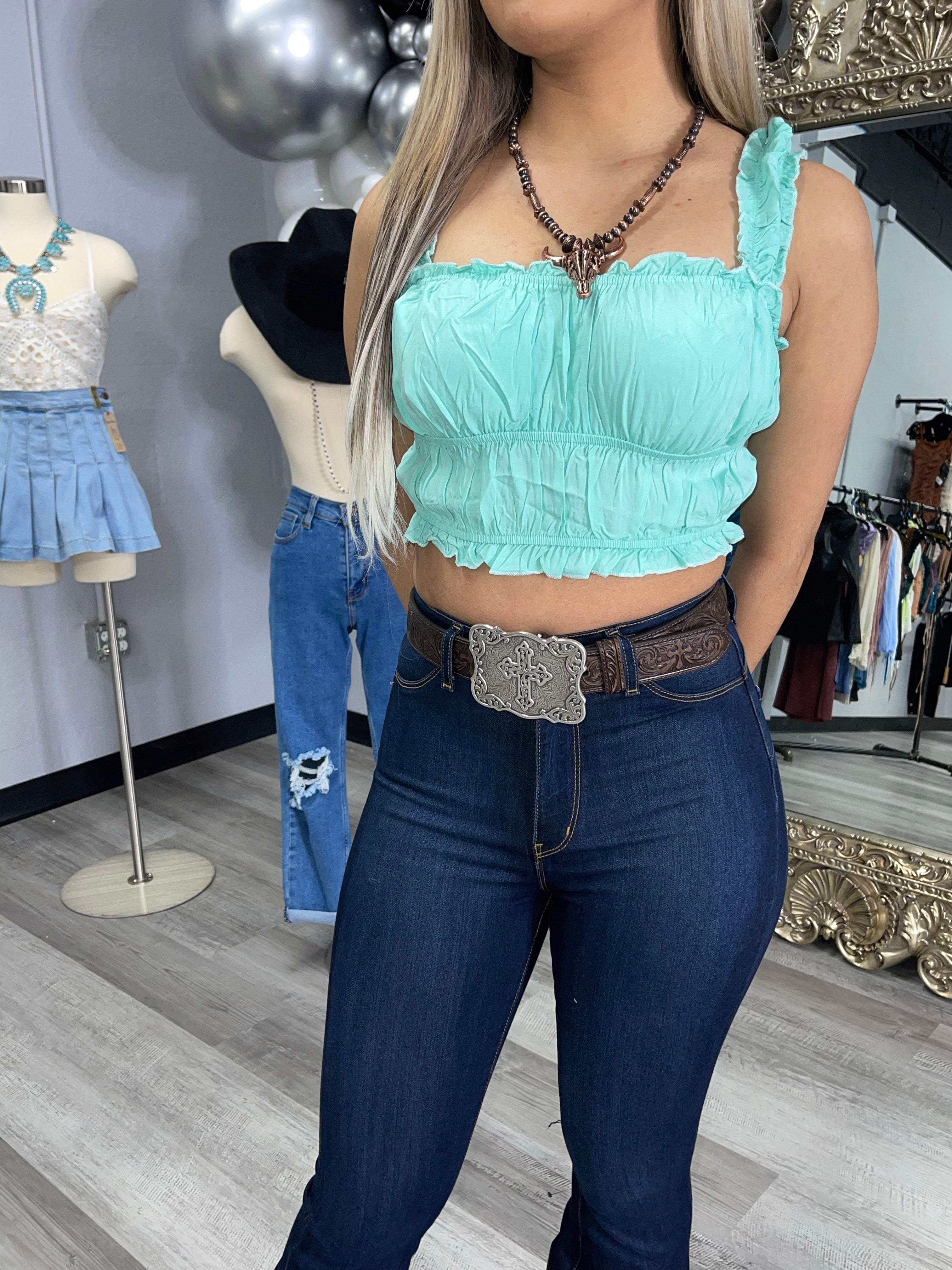 JESS RUFFLED OUT CROP WOVEN TOP