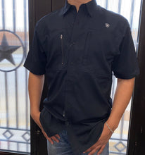 Load image into Gallery viewer, “ Carter “ | MEN&#39;S ARIAT VENTTEK CLSSC SS SHIRT BLACK 10034960