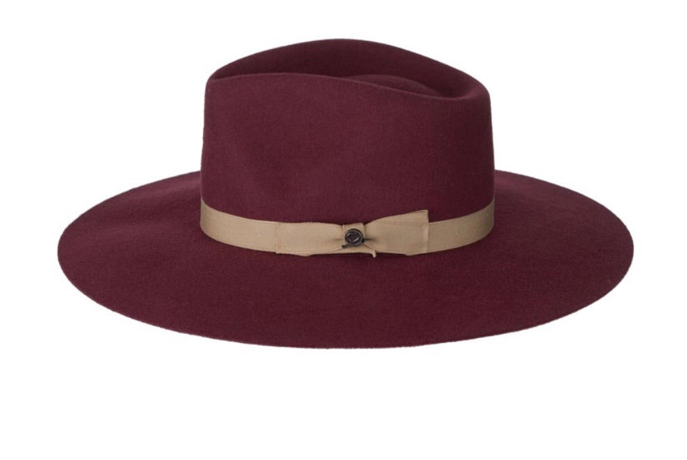 Charlie 1 horse hat