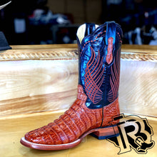 Load image into Gallery viewer, ORIGNAL -CAIMAN TAIL COGNAC | MEN WESTERN SQUARE TOE BOOTS